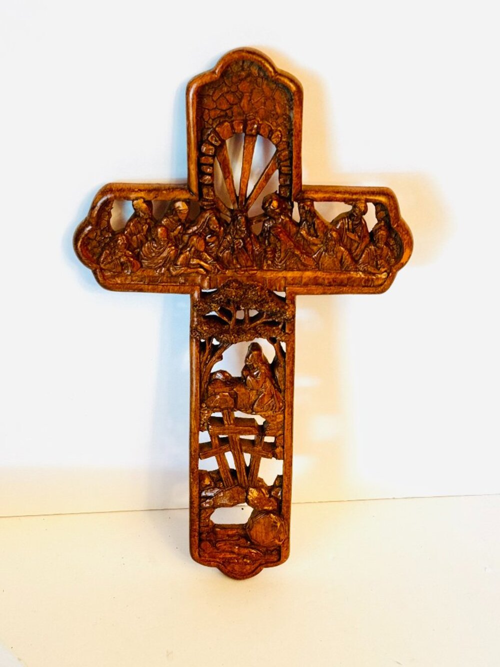 Dicksons Lord's The Last Supper Wall Cross 11" Resin Brown Woodgrain Finish Intr